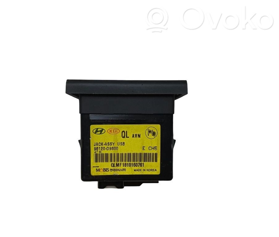 Enchufe conector USB   96120D9600