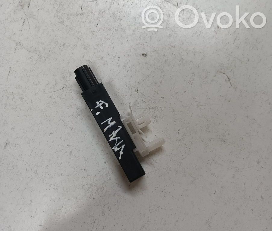 Keyless system antenna   KD45676NXA