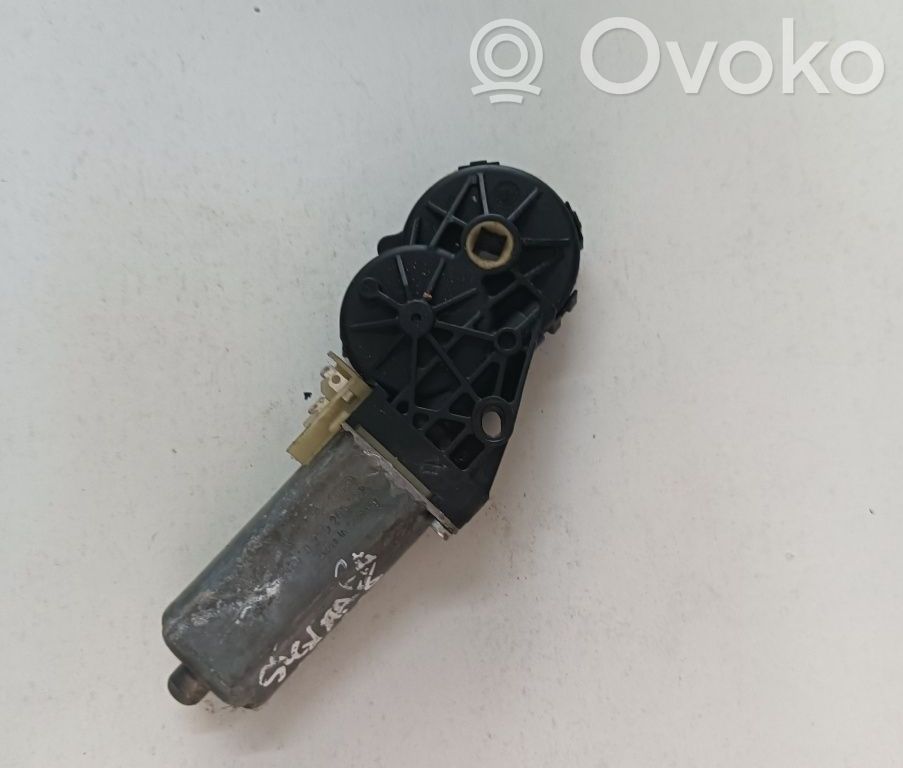 Istuimen säätömoottori   0390203222