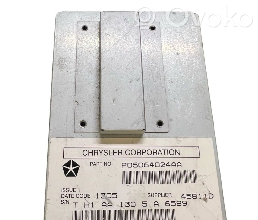 GPS navigation control unit/module   P05064024AA