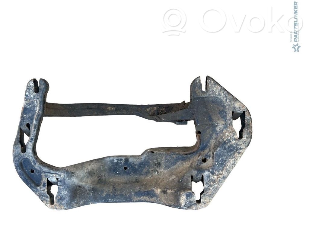 Gearbox mounting bracket   6791859