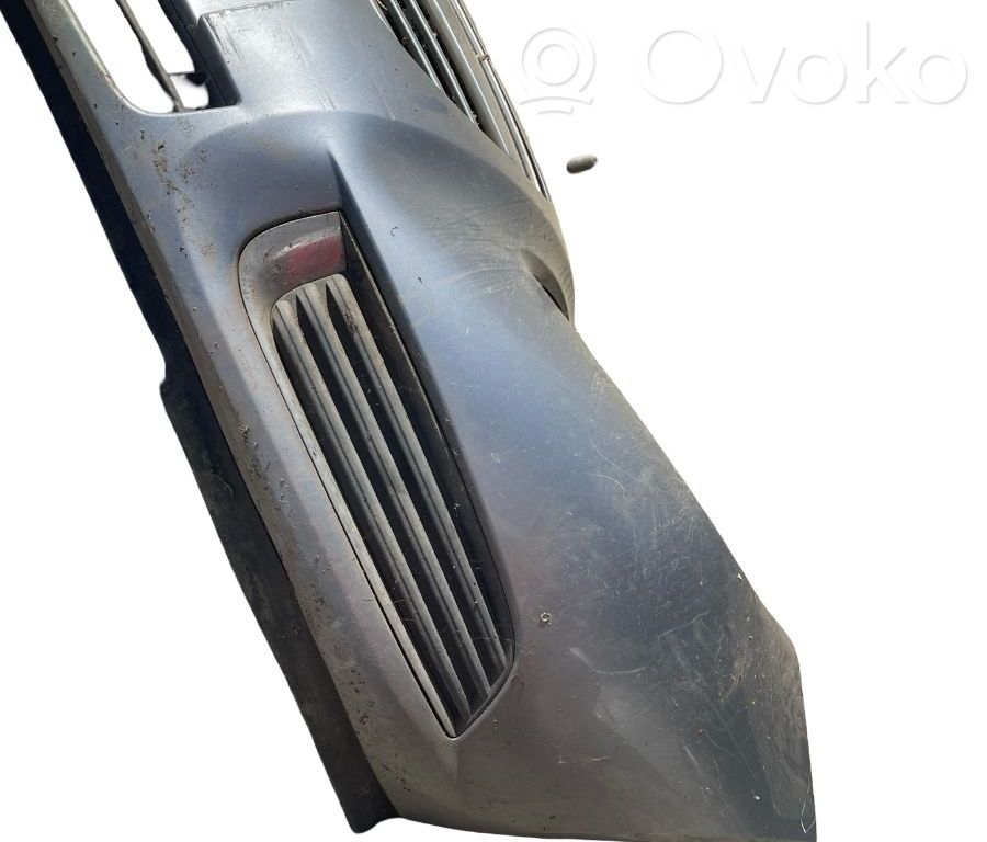 Front bumper   551004542