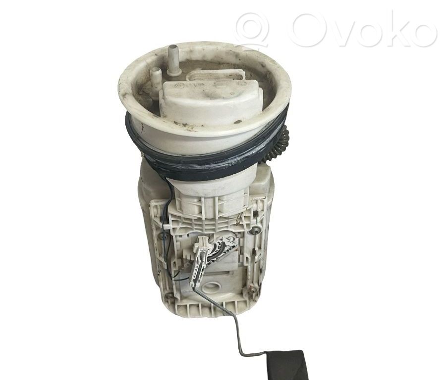 Bomba interna de combustible   1J0919051H