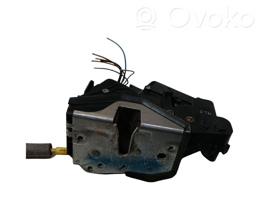 Etuoven lukko   51217011241
