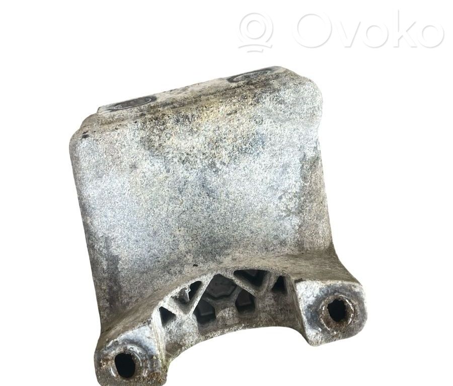 Halterung Lager Motor   701059311