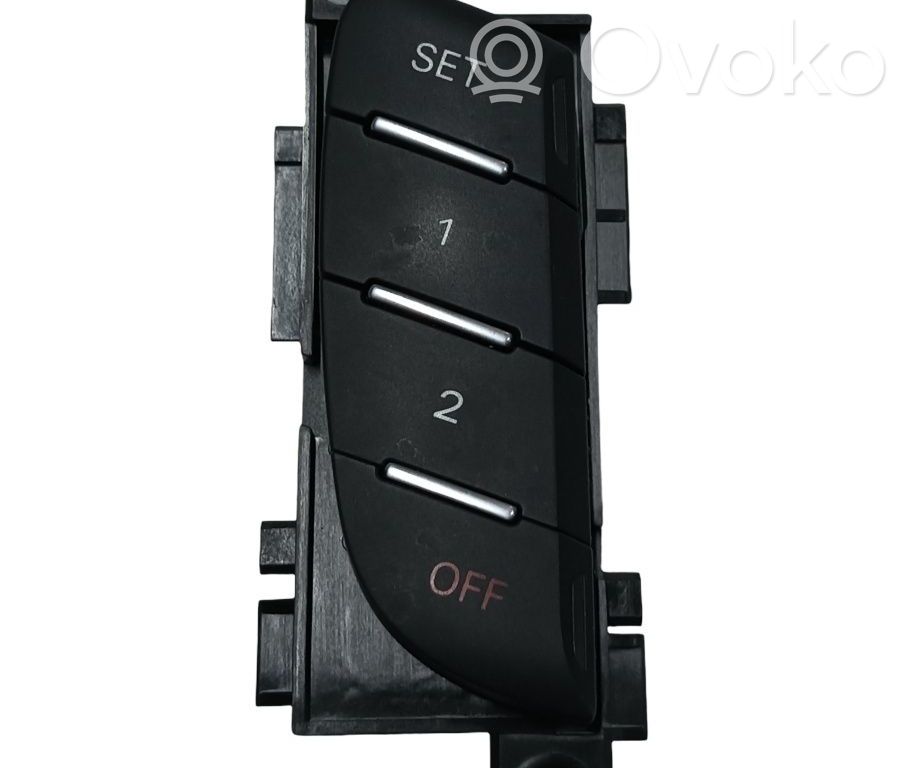 Seat memory switch   4G09597705PR