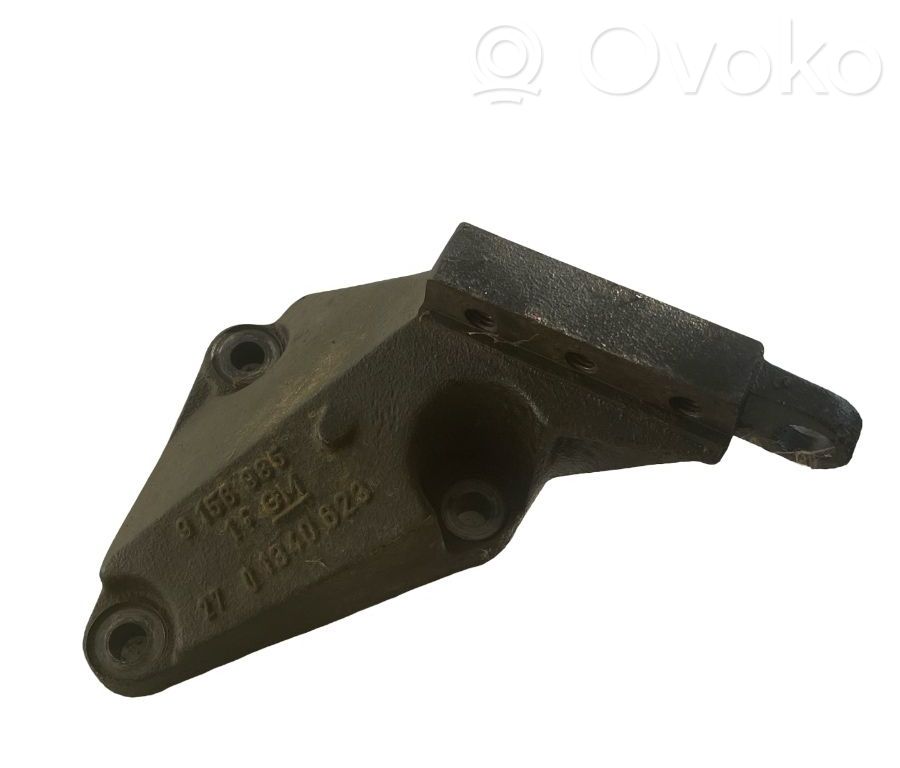 Engine mounting bracket   9156985