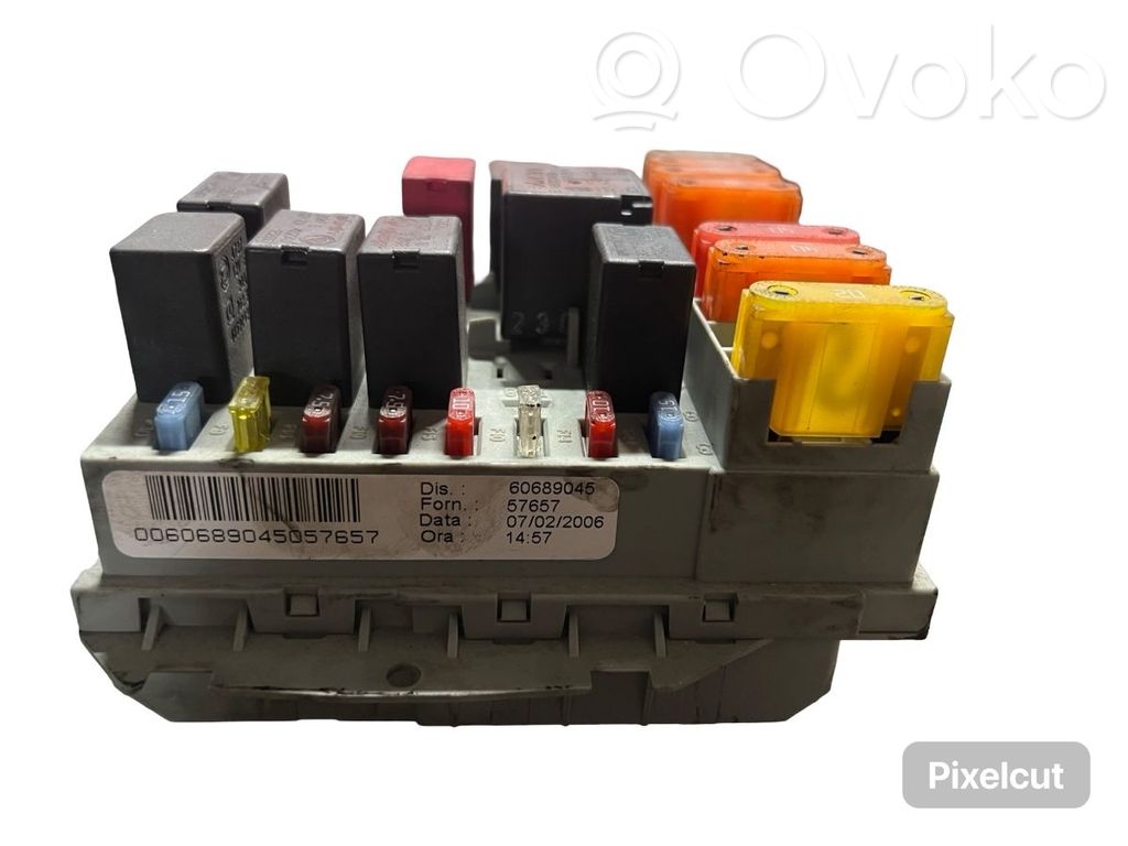 Alfa Romeo 159 Fuse module 
