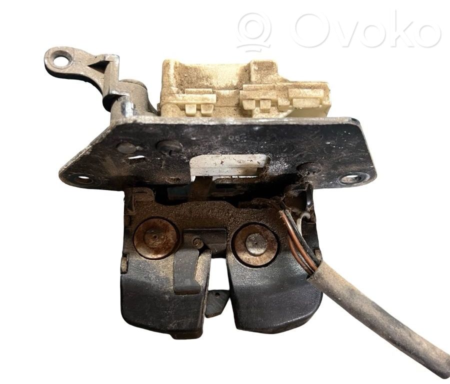 Fiat Stilo Tailgate window lock/catch/latch 