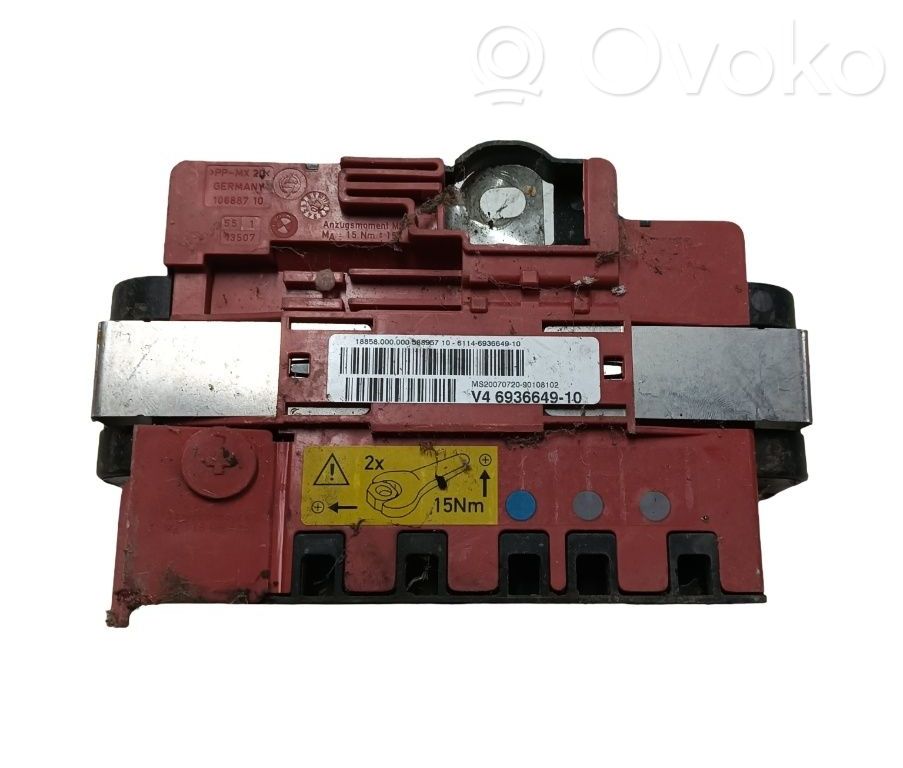 Module de fusibles   6936649