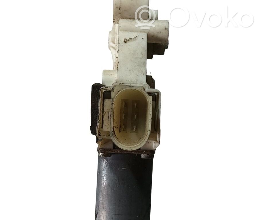 Kulmaikkunalasi   6M2114553B