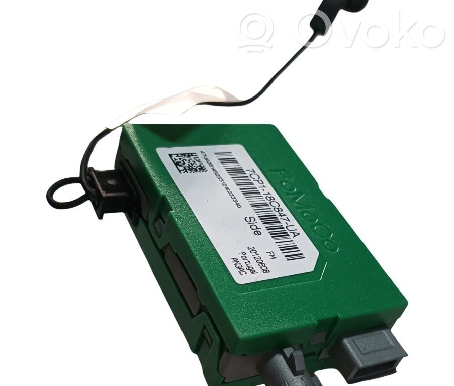 Amplificador de antena aérea   7CP118C847UA