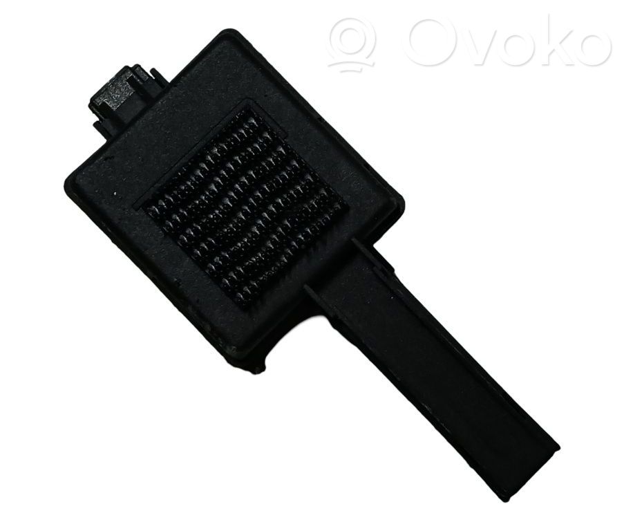 Pystyantennivahvistin   6G9T15K602AB