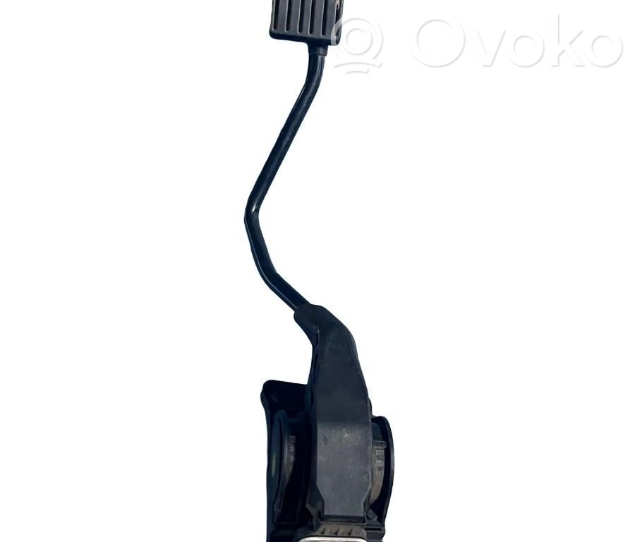 Akceleratoriaus pedalas   F00C3E2429