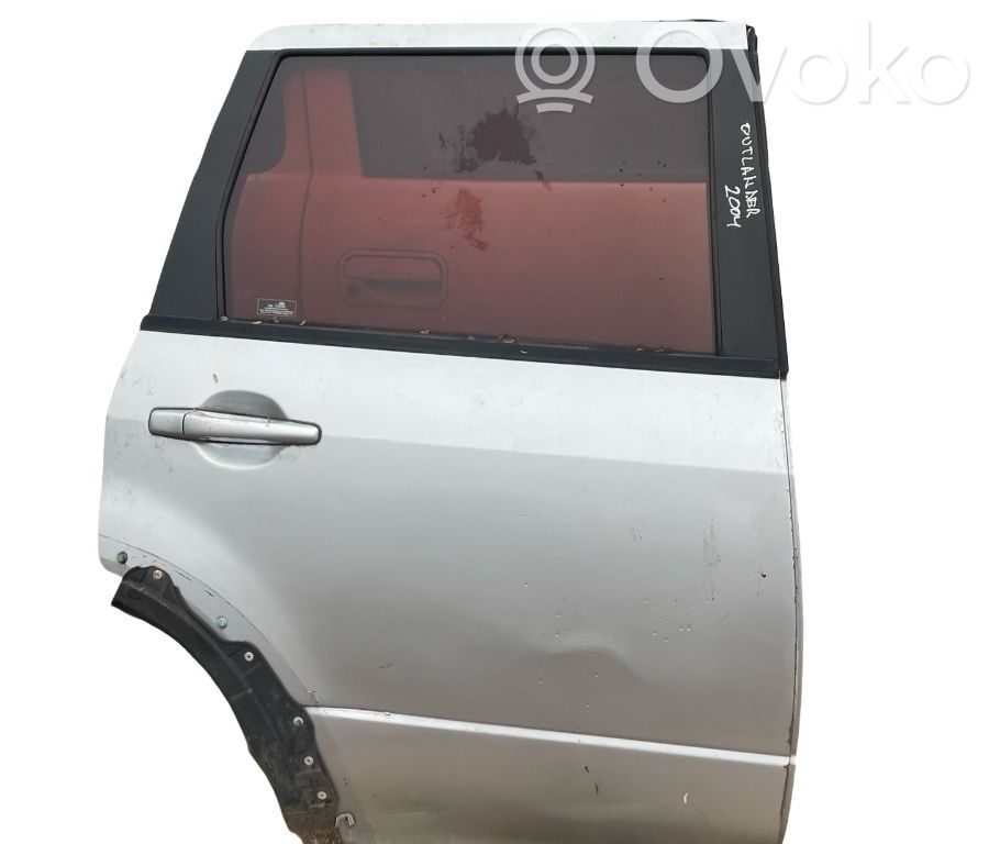 Mitsubishi Outlander Galinės durys 