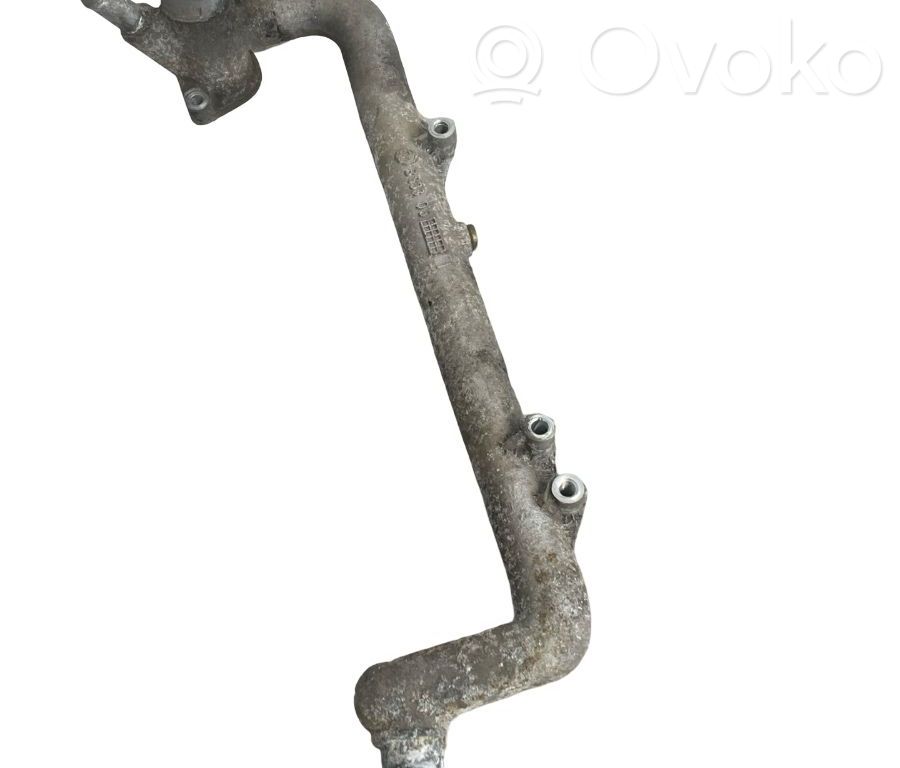 Engine coolant pipe/hose