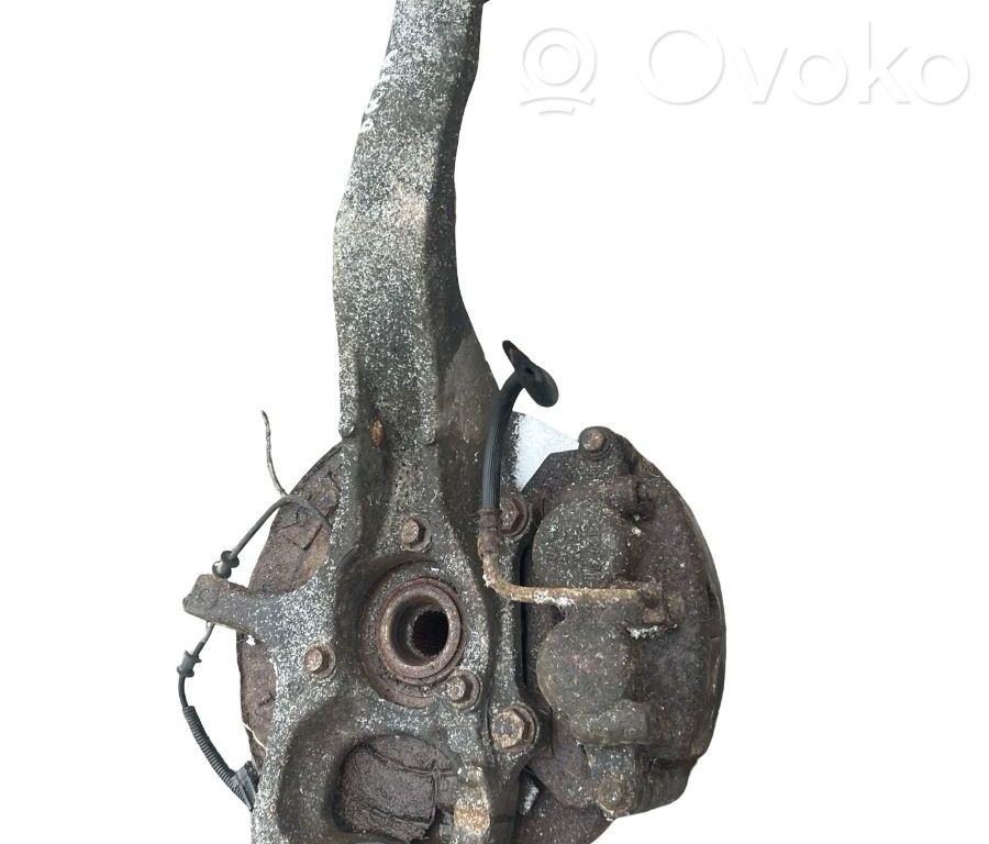 Front wheel hub spindle knuckle
