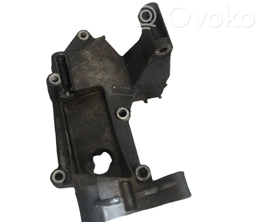 Ford Focus Generator/alternator bracket 