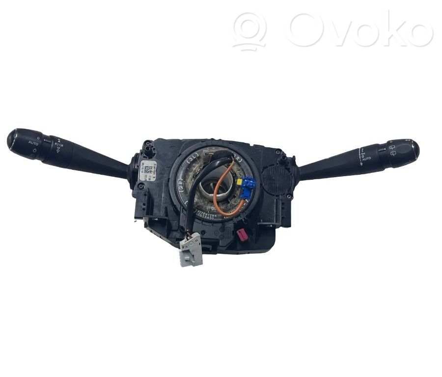 Peugeot 308 Interruptor/palanca de limpiador de luz de giro 