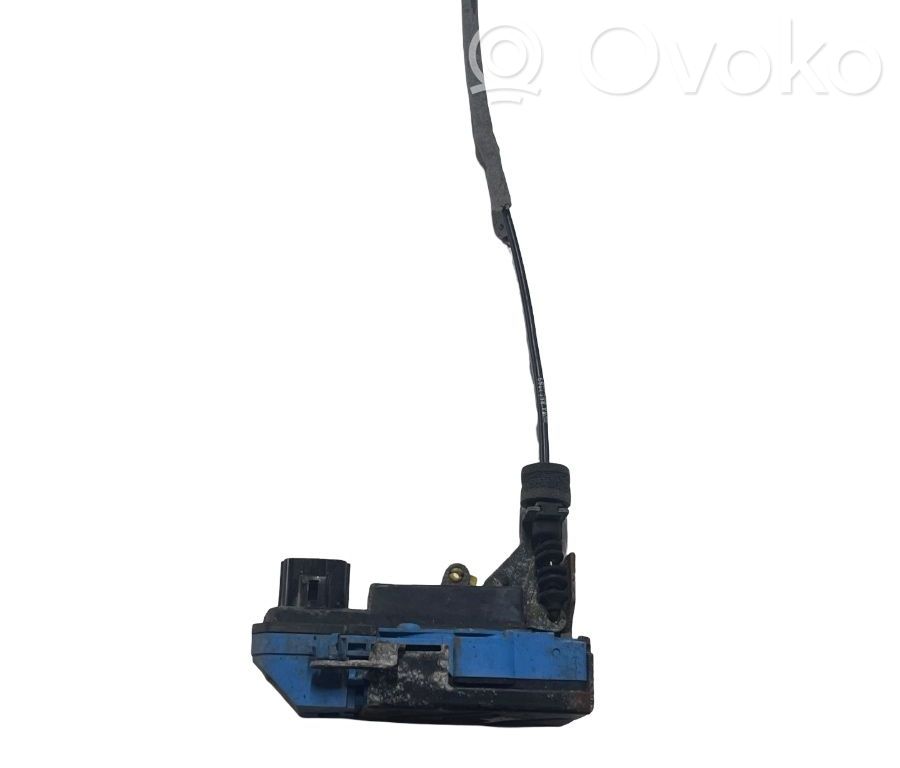 Priekšpusē slēdzene   30663042
