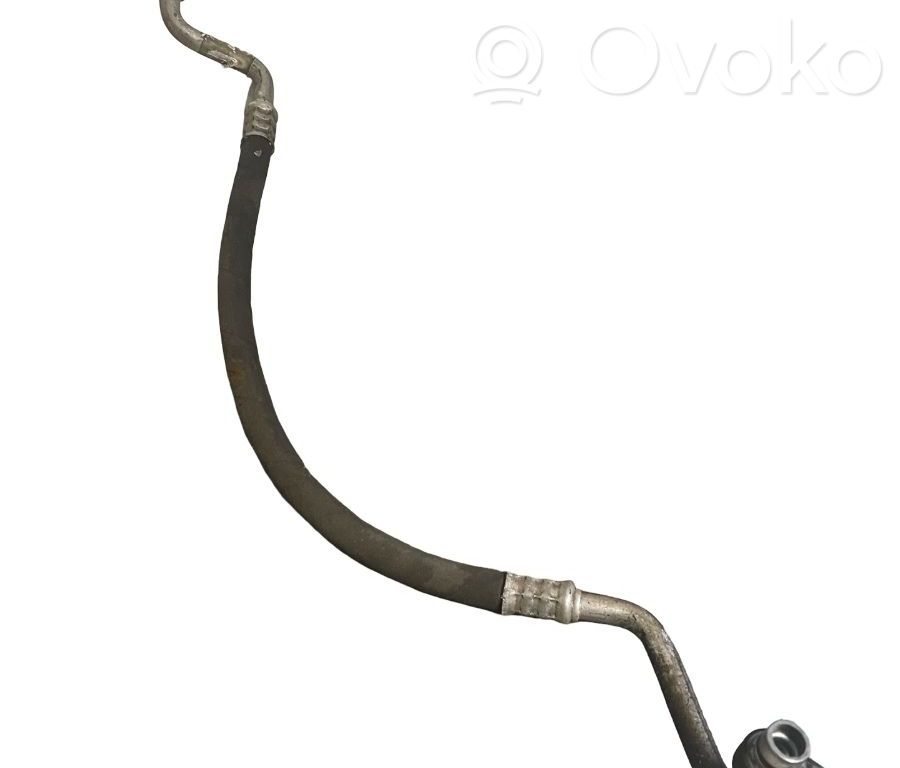 Ilmastointilaitteen putki (A/C)