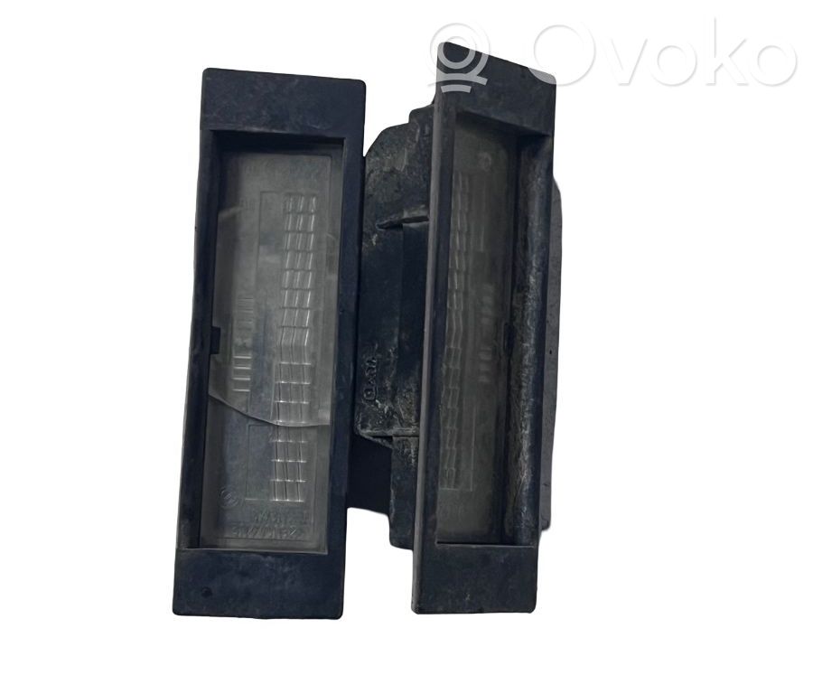 Iveco Daily 6th gen Lampa oświetlenia tylnej tablicy rejestracyjnej 