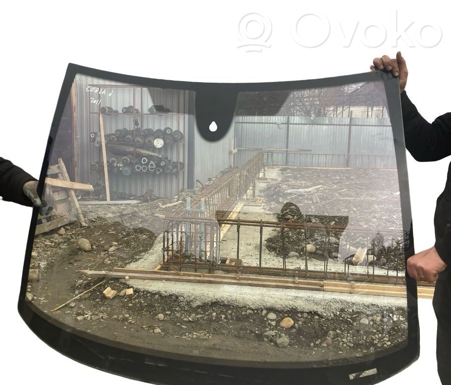 Opel Corsa D Front windscreen/windshield window 