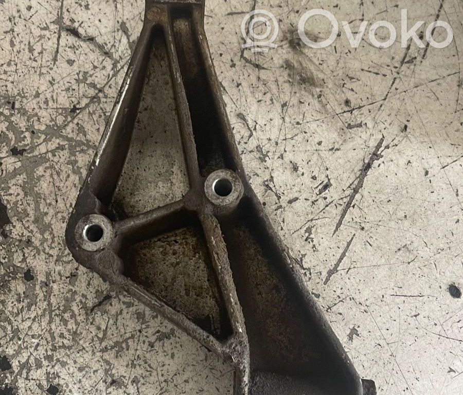 Audi 80 90 S2 B4 Power steering pump mounting bracket 