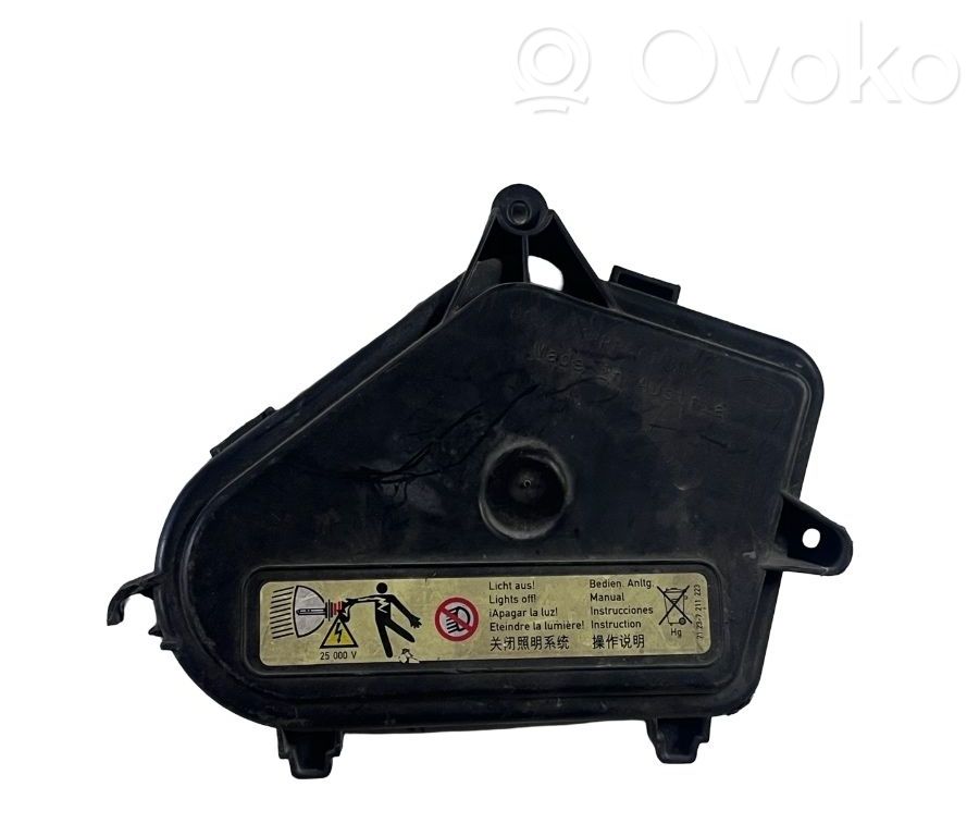 BMW 5 E39 Osłona żarówki lampy przedniej 