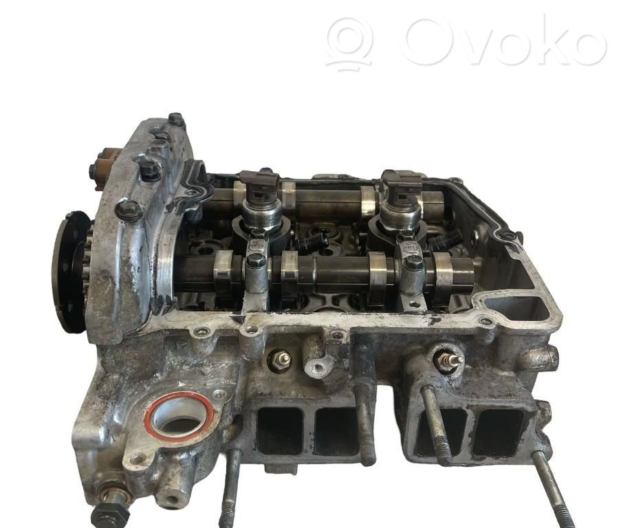 Subaru Legacy Engine head 