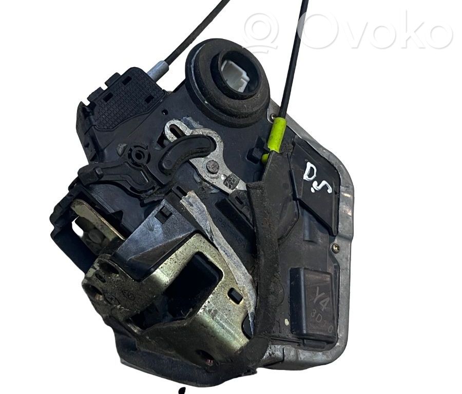 Cerradura de puerta delantera   Y43D10