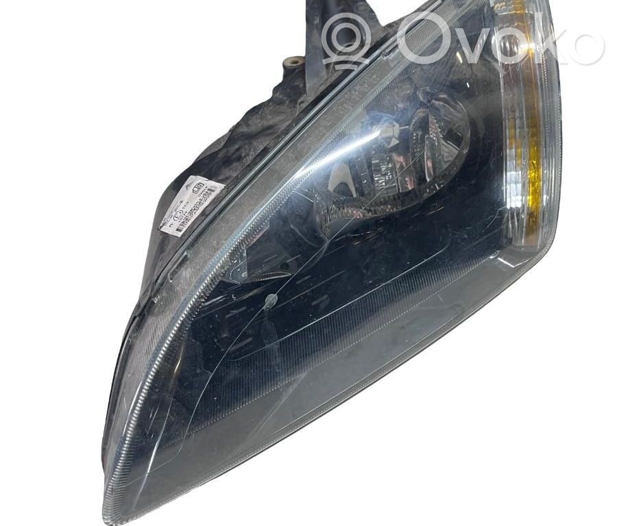 Headlight/headlamp   4M5113W030KD