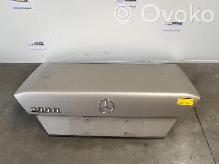 Mercedes-Benz E W124 Tylna klapa bagażnika 
