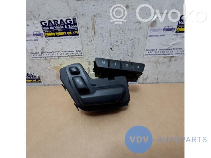 Mercedes-Benz A W176 Interruptor de control del asiento 