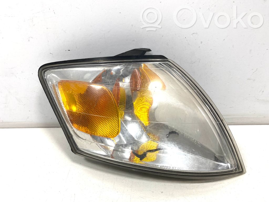 Mazda MPV Front indicator light 