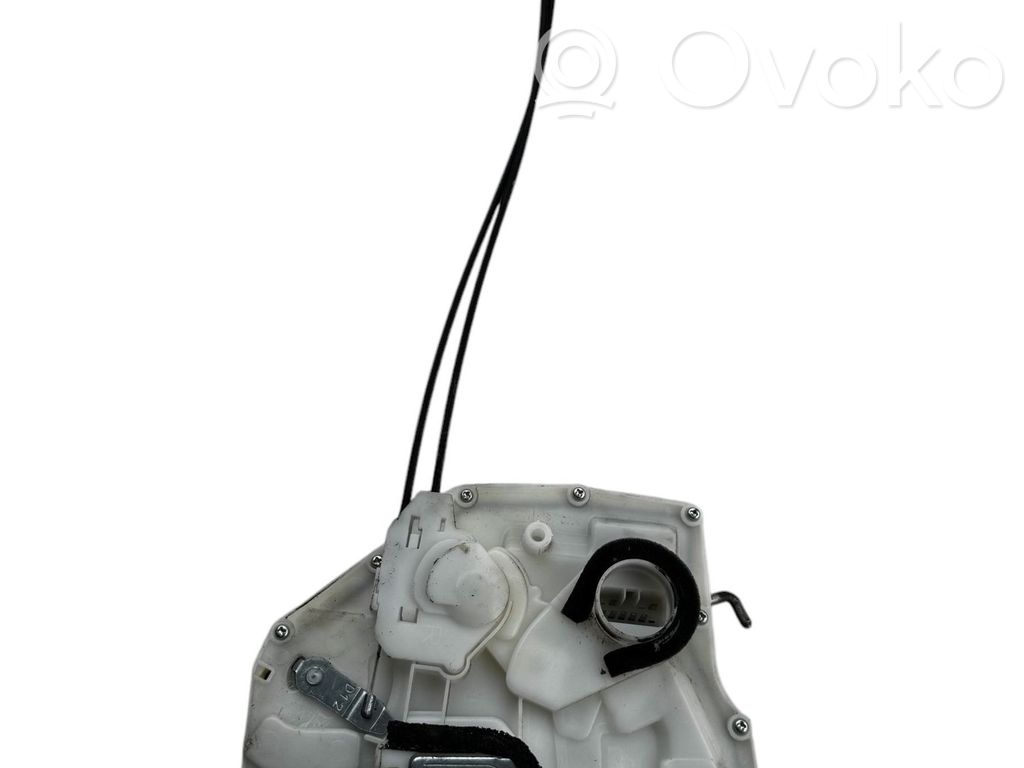 Suzuki SX4 Front door lock 