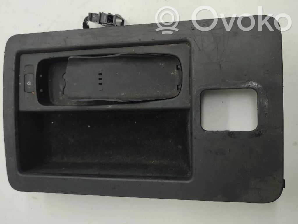 Audi A8 S8 D3 4E Отделка приборного щитка 
