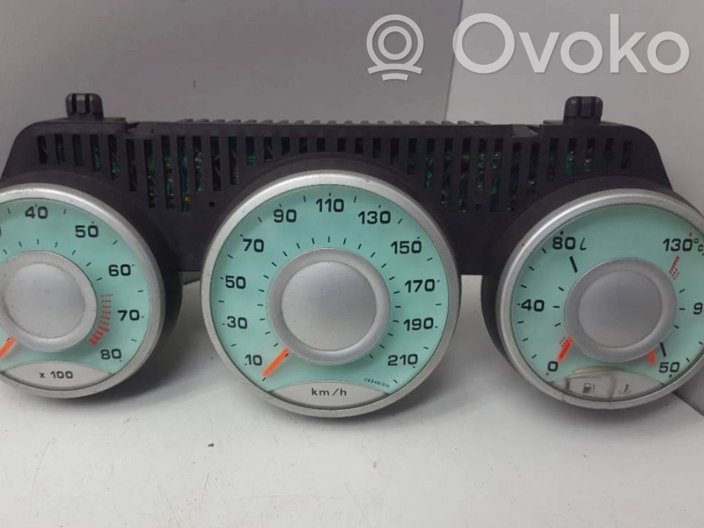 Peugeot 807 Speedometer (instrument cluster) 