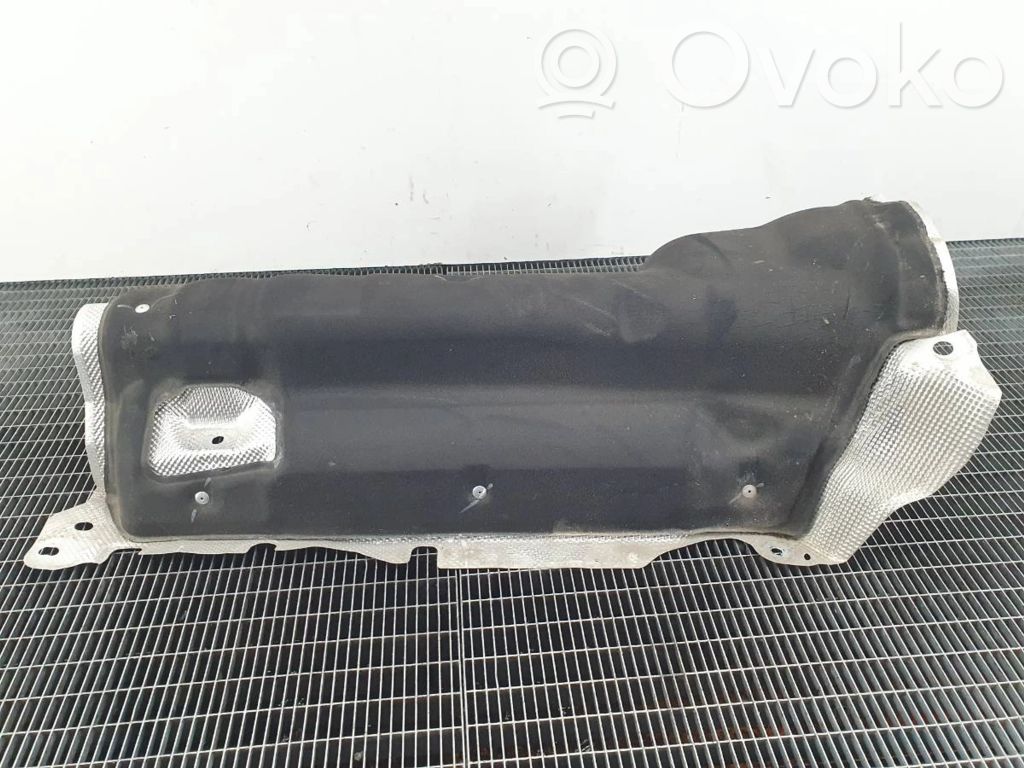 Volvo S90, V90 Protecție centrală motor 