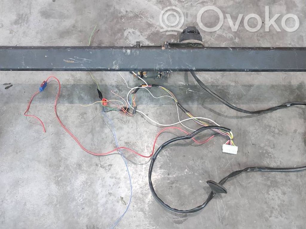 Volvo V40 Bară tractare 