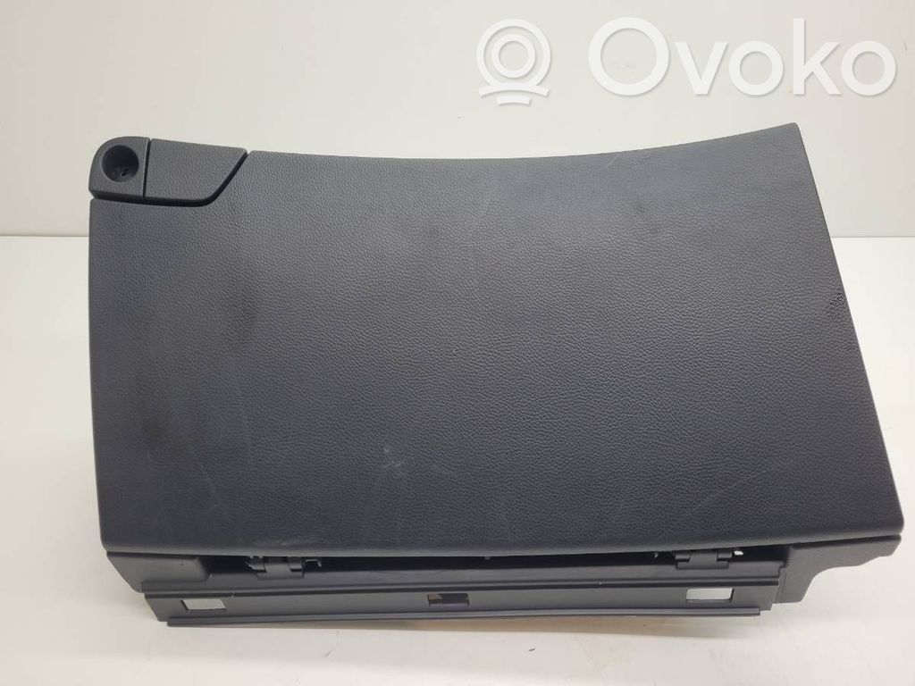 Hyundai i40 Handschuhfach 
