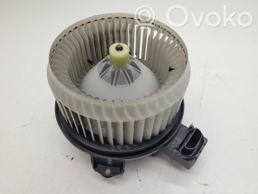 Toyota Corolla E140 E150 Mazā radiatora ventilators 