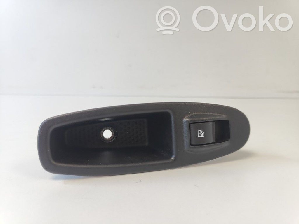 Lancia Ypsilon Electric window control switch 