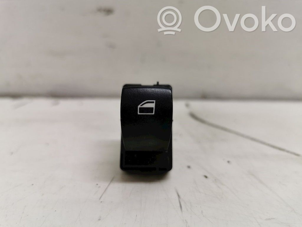 Elektrisko logu slēdzis   6935534,15979800,15979800,6935534