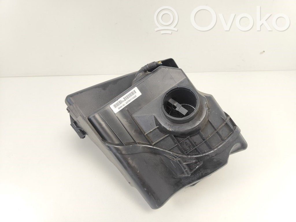 BMW 3 E90 E91 Air filter box 