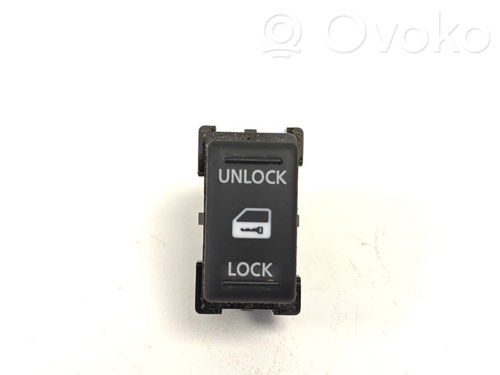 Nissan Note (E11) Botón interruptor de bloqueo de puertas 