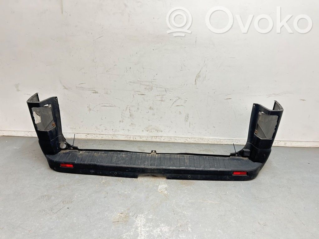 Opel Vivaro Zderzak tylny 