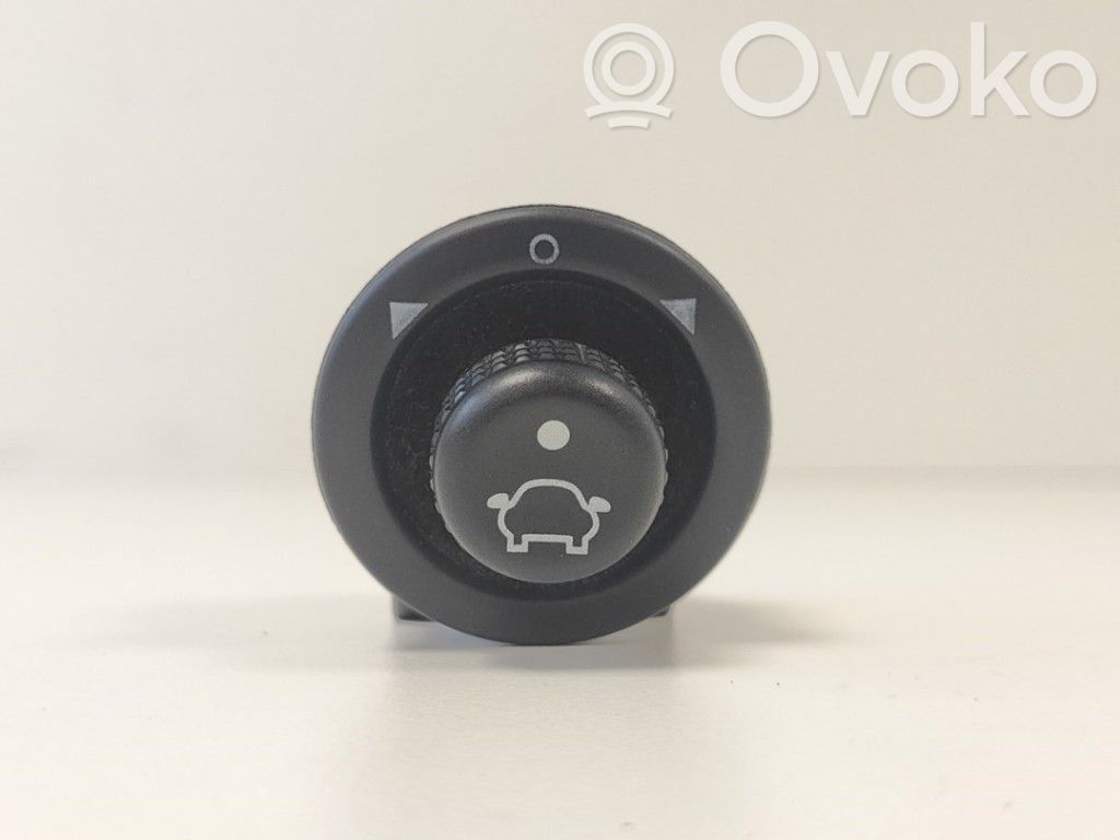 Interruptor del espejo lateral   93BG17B676BB,93BG17B676BB
