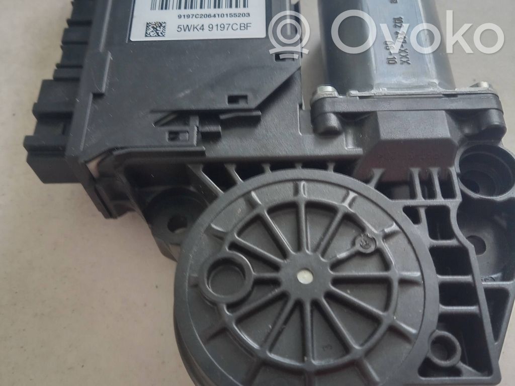 Volkswagen PASSAT B6 Silnik regulatora szyby drzwi przednich 