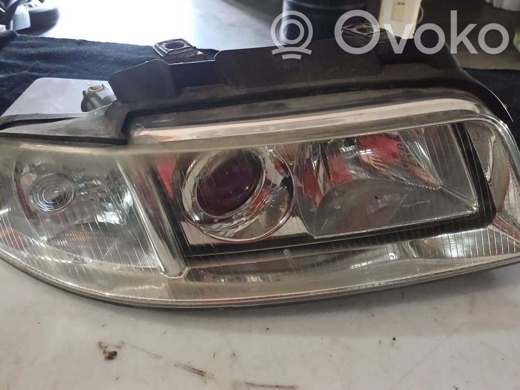Audi A4 S4 B5 8D Einzelteil Scheinwerfer 